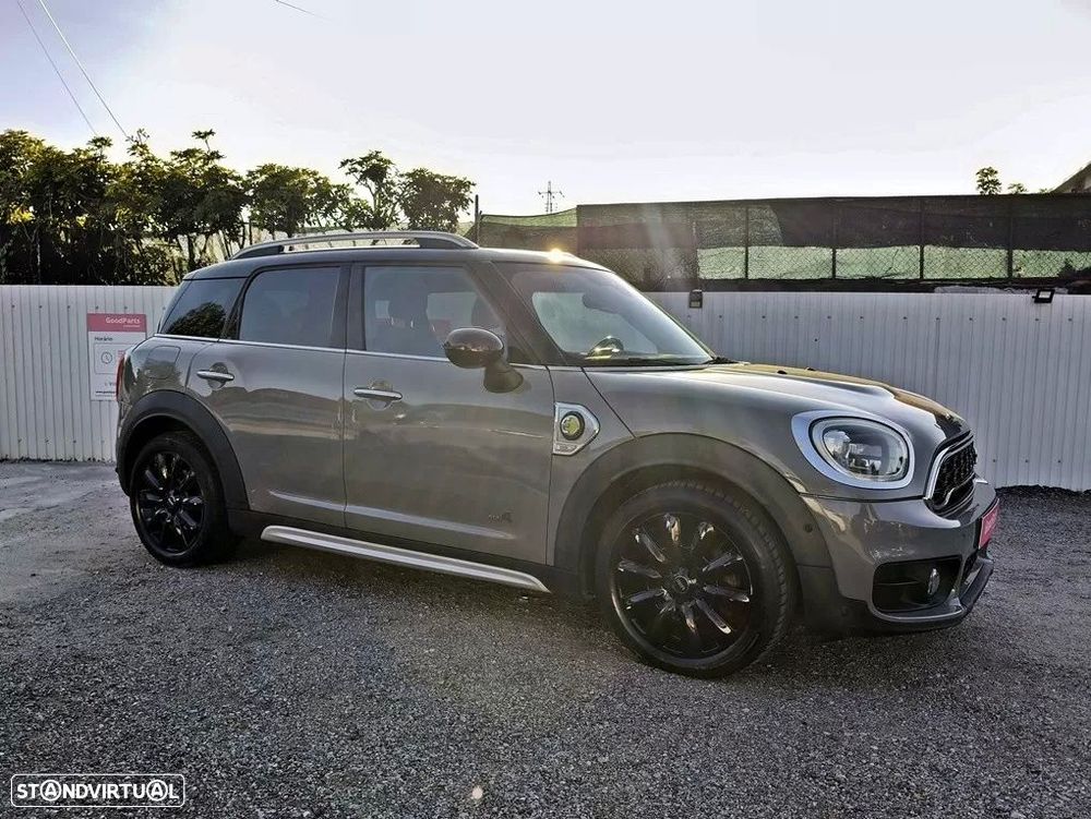 MINI Countryman Cooper SE ALL4 Auto - 10