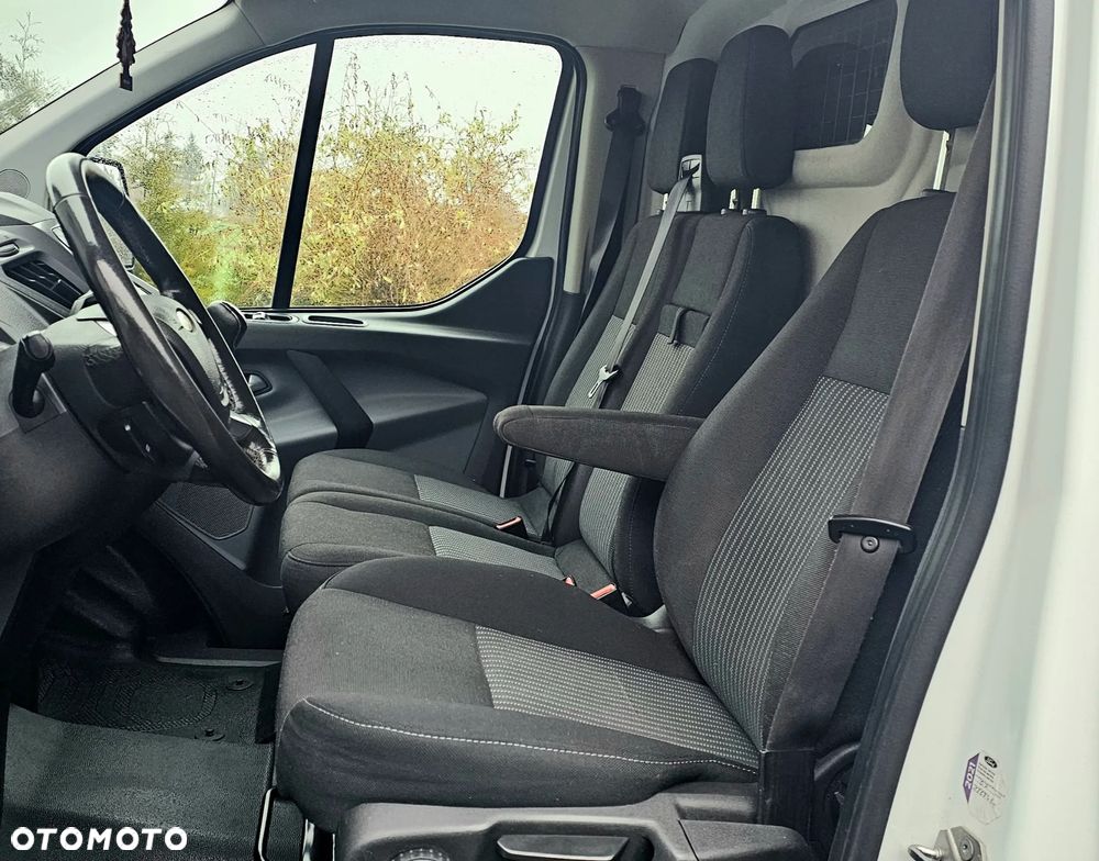 Ford Transit Custom - 24