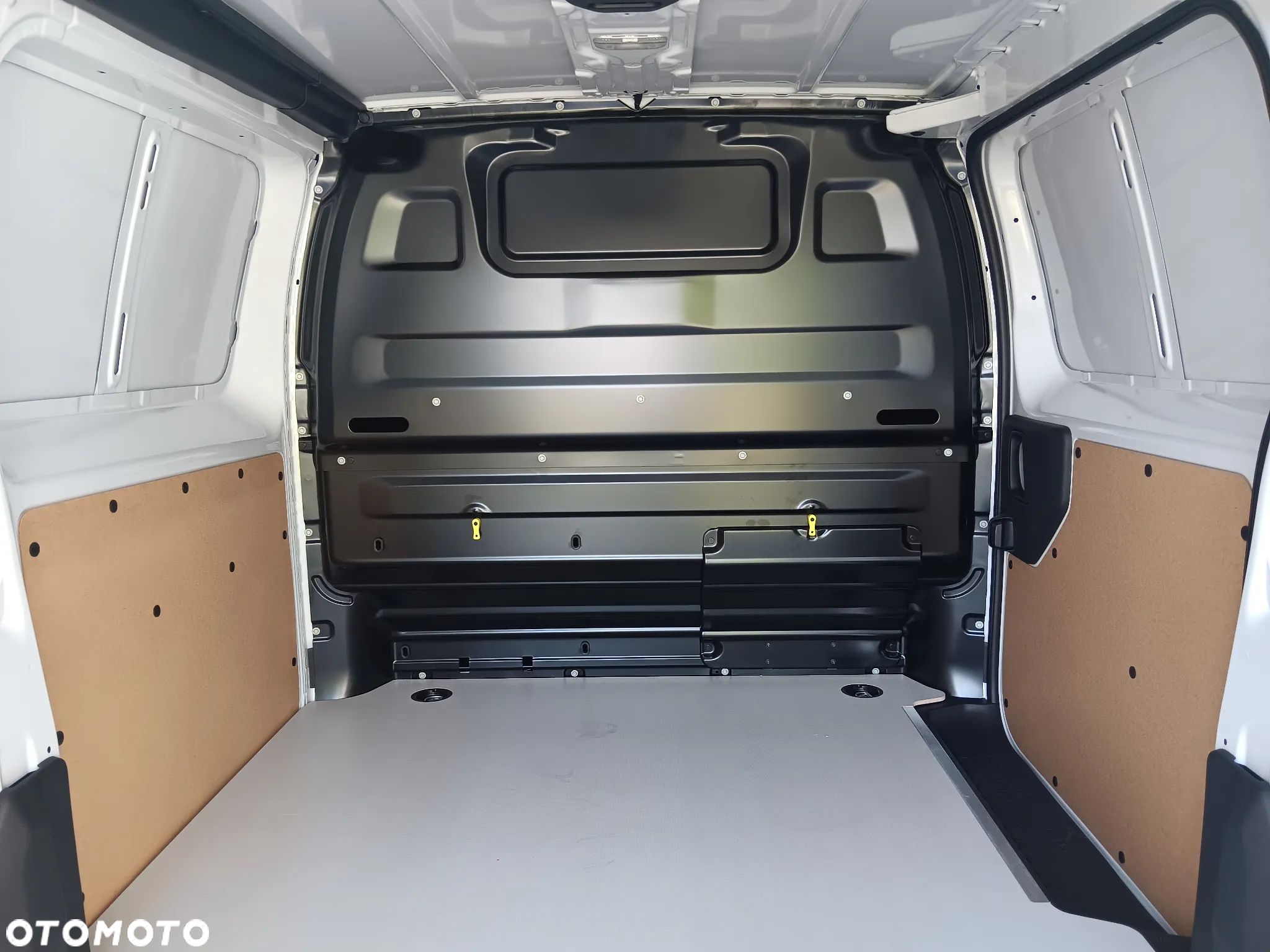 Opel Vivaro Furgon Extra Long - 14