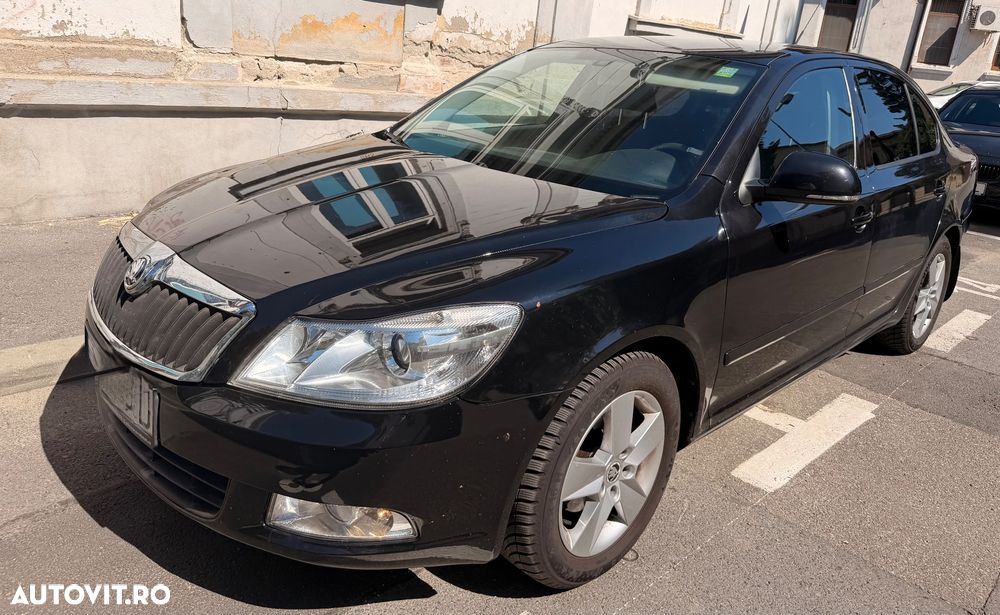 Skoda Octavia 1.6 MPI Ambiente - 1