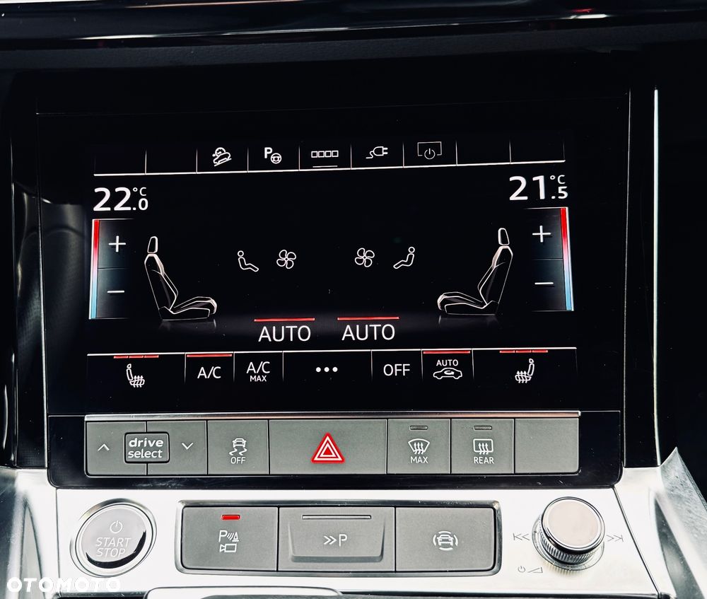 Audi Q8 e-tron 55 114kWh Quattro S Line - 39