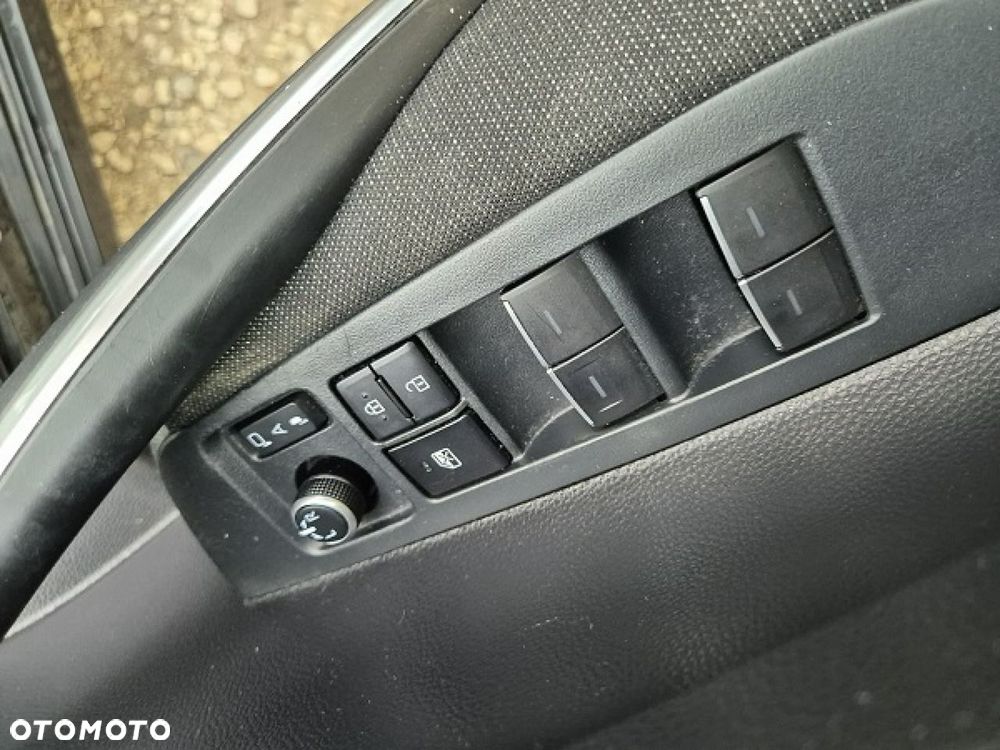 Toyota Corolla - 16