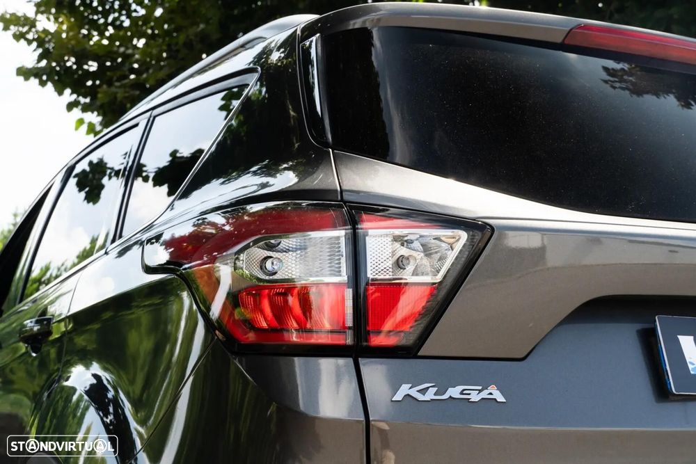 Ford Kuga 1.5 TDCi EcoBlue Titanium - 32