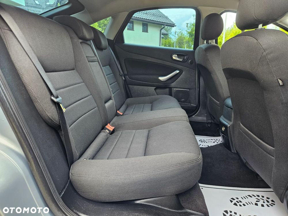 Ford Mondeo 2.0 Viva Titanium - 13