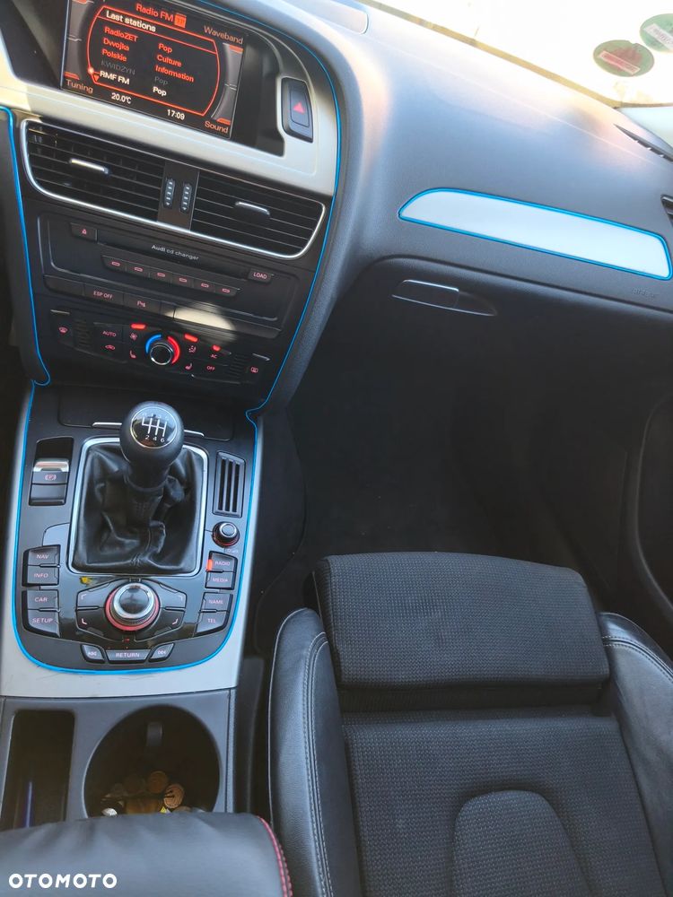 Audi A4 Limousine - 9