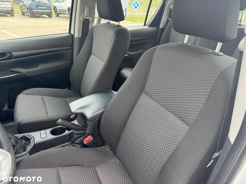 Toyota Hilux 2.4 D-4D Double Cab DL 4x4 - 14