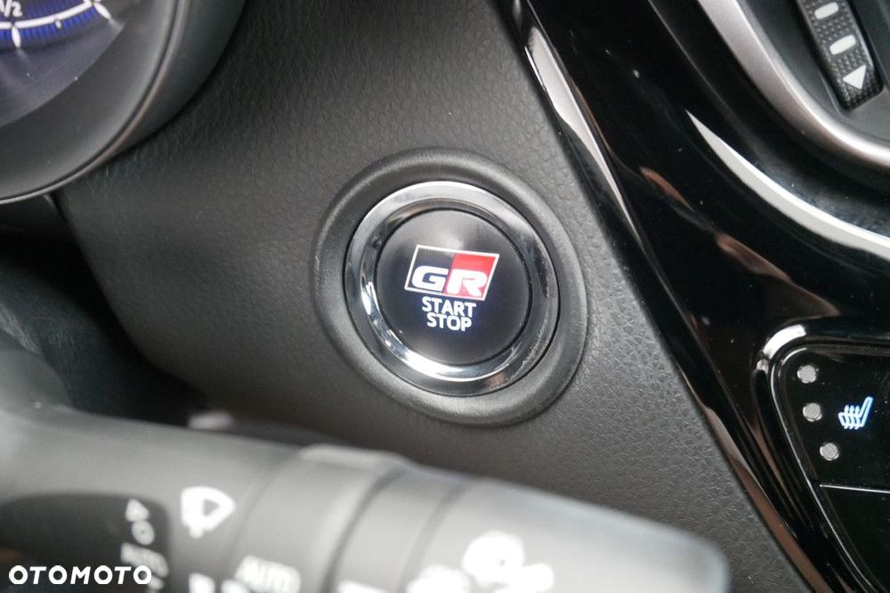 Toyota C-HR - 31