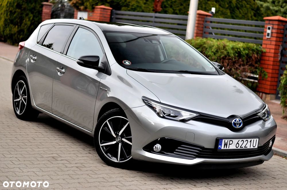 Toyota Auris - 1