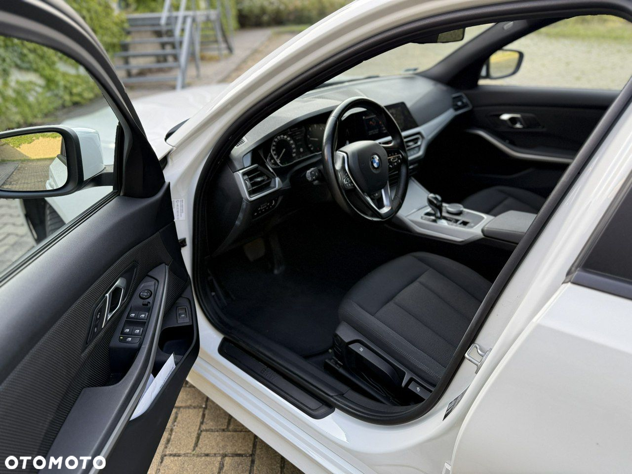 BMW Seria 3 318d Sport Line - 5