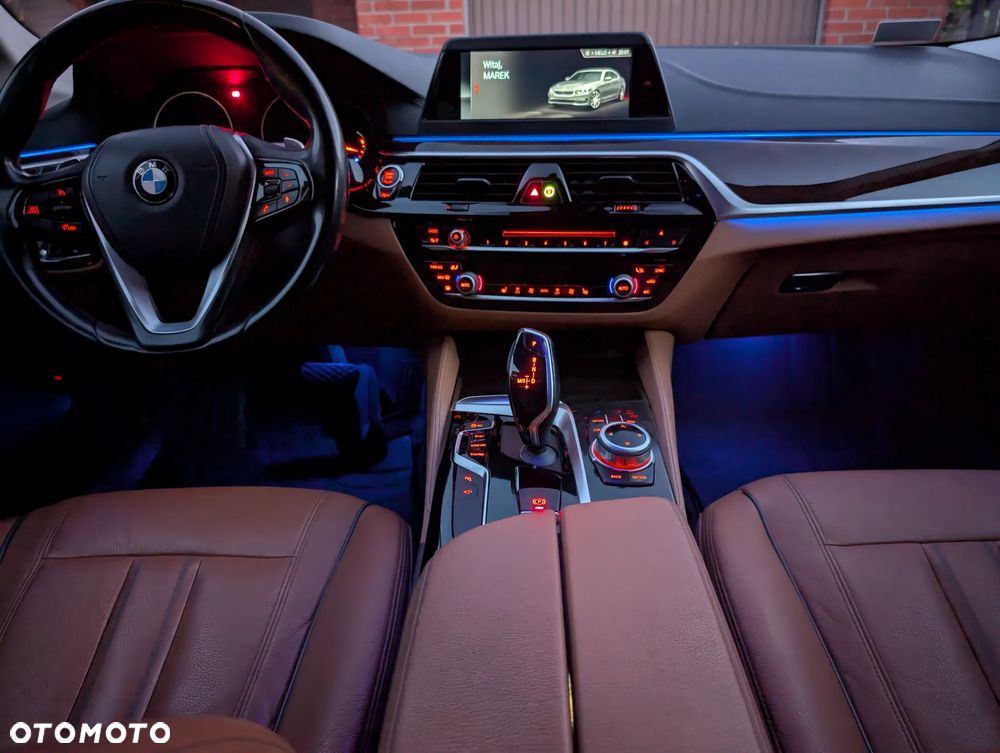 BMW Seria 5 520d Luxury Line - 21