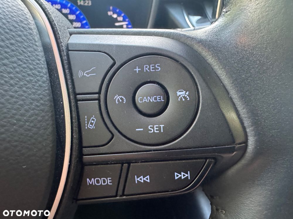 Toyota Corolla 1.8 Hybrid Executive - 18