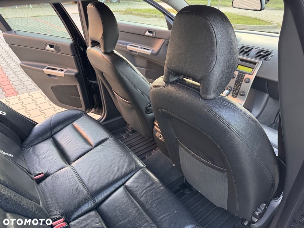 Volvo V50 - 23