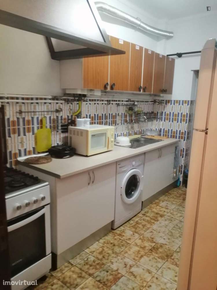 Quarto - localizado em Viseu - Grande imagem: 3/13