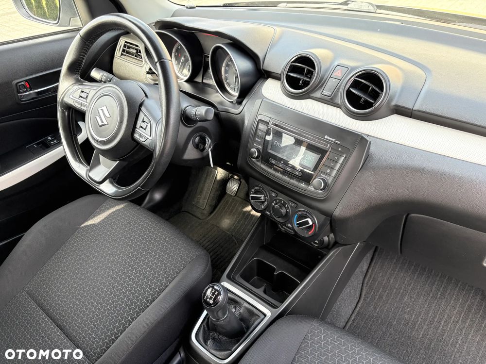 Suzuki Swift 1.2 Dualjet SHVS Premium - 21