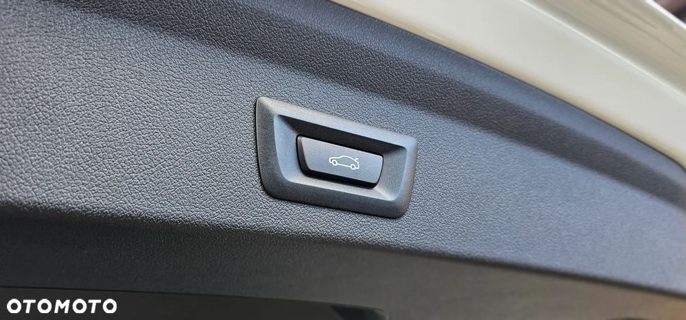 BMW Seria 1 118i - 30