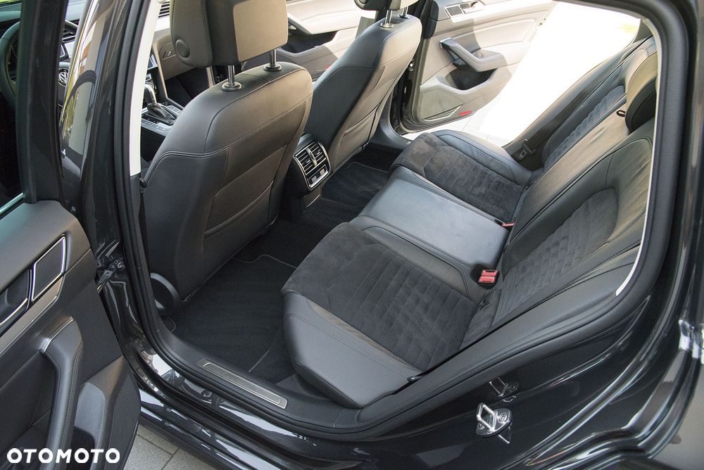 Volkswagen Passat 2.0 TDI BMT Highline DSG7 - 25