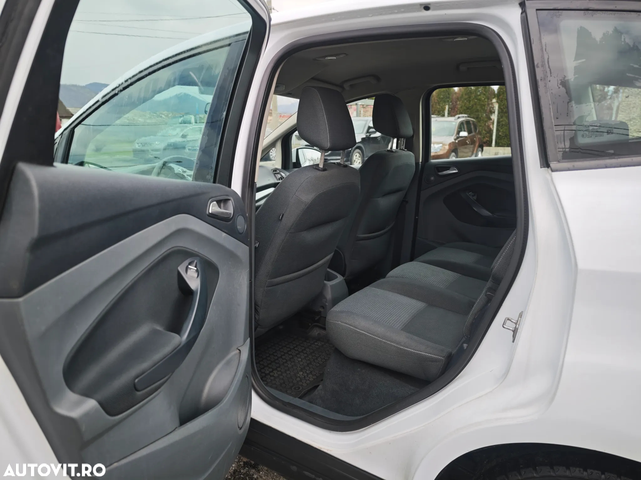 Ford C-Max 1.6 TDCi DPF Trend - 12