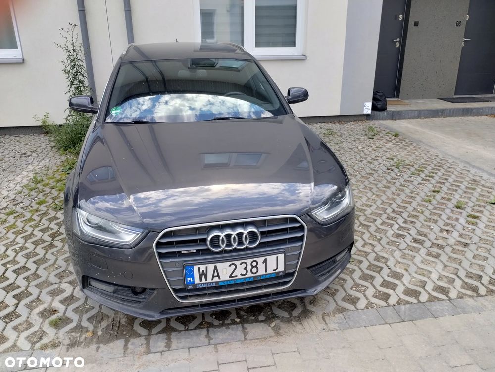 Audi A4 Avant 2.0 TDI DPF quattro S tronic Attraction - 1