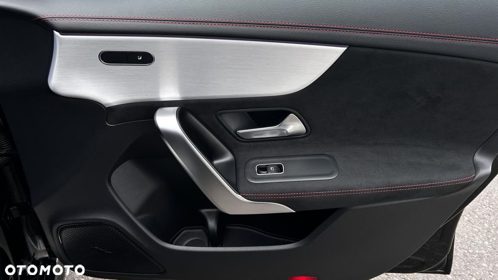 Mercedes-Benz CLA 200 mHEV AMG Line 7G-DCT - 21