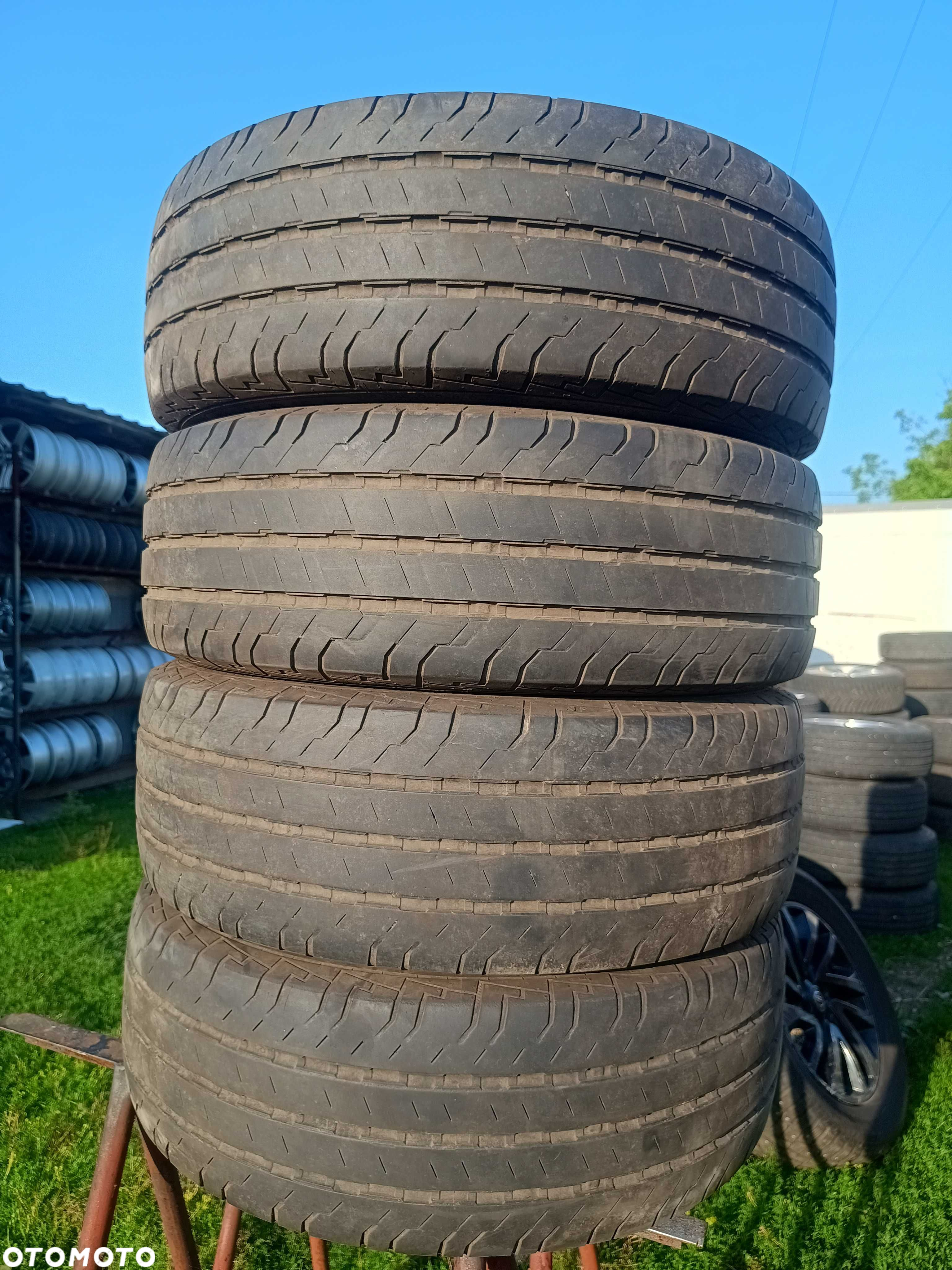 Opony letnie Continental 215/65R16C z 2021r - 2