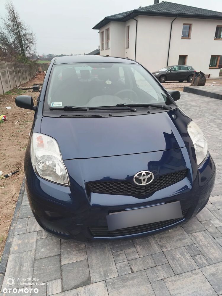 Toyota Yaris 1.0 Entry EU5 - 1