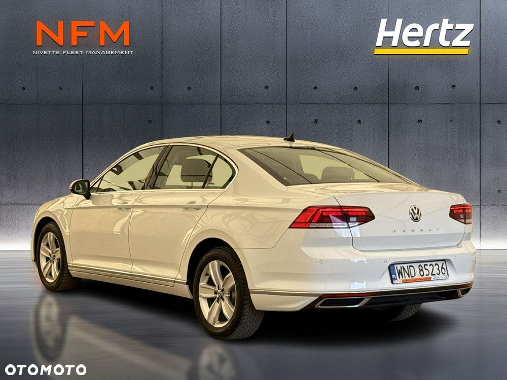 Volkswagen Passat - 5