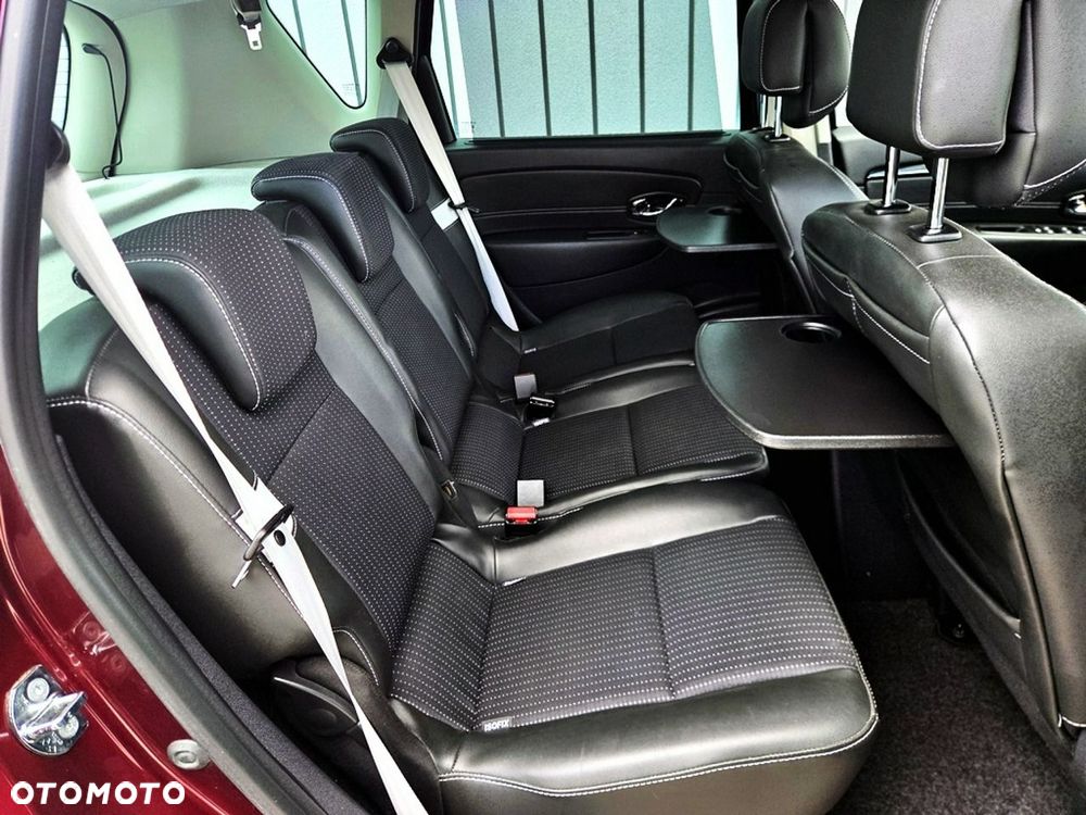 Renault Scenic ENERGY dCi 110 EDC BOSE EDITION - 31