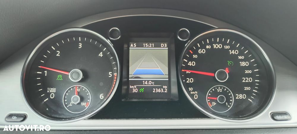 Volkswagen Passat CC 2.0 TDI BlueMotion Technology DSG Exclusive - 24