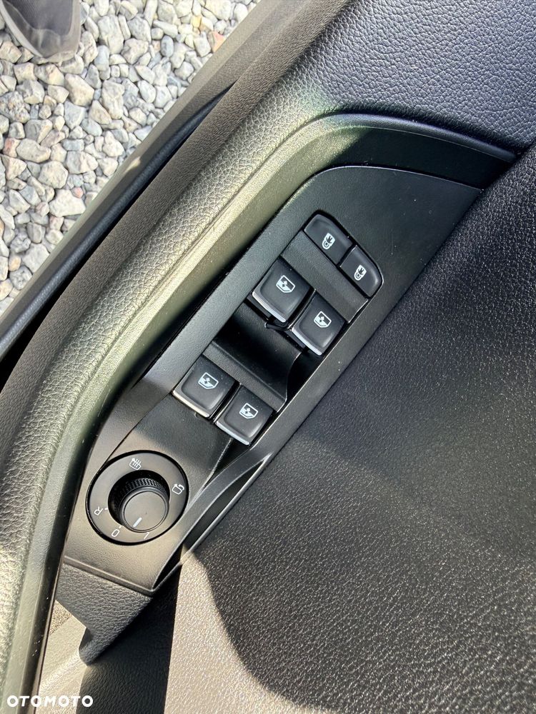 Skoda Superb 2.0 TDI Premium Edition - 14