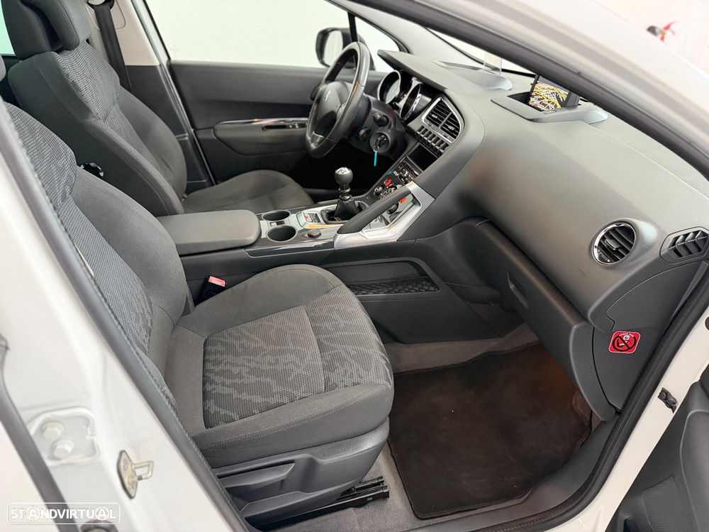 Peugeot 3008 1.6 HDi Allure - 31