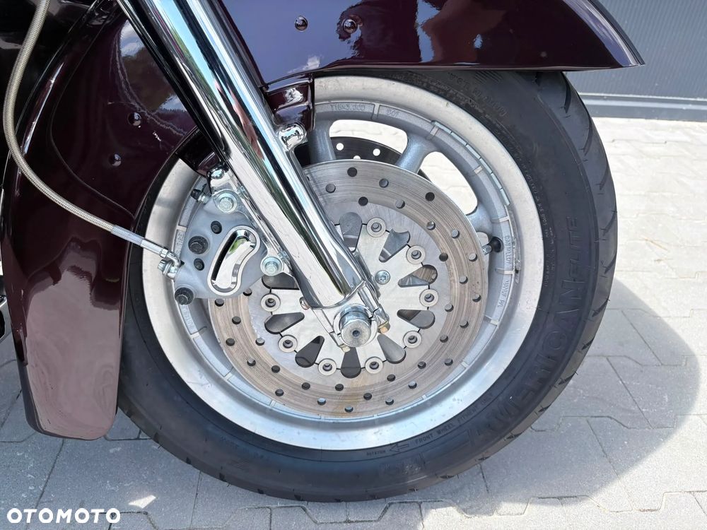 Harley-Davidson Touring Road Glide - 11