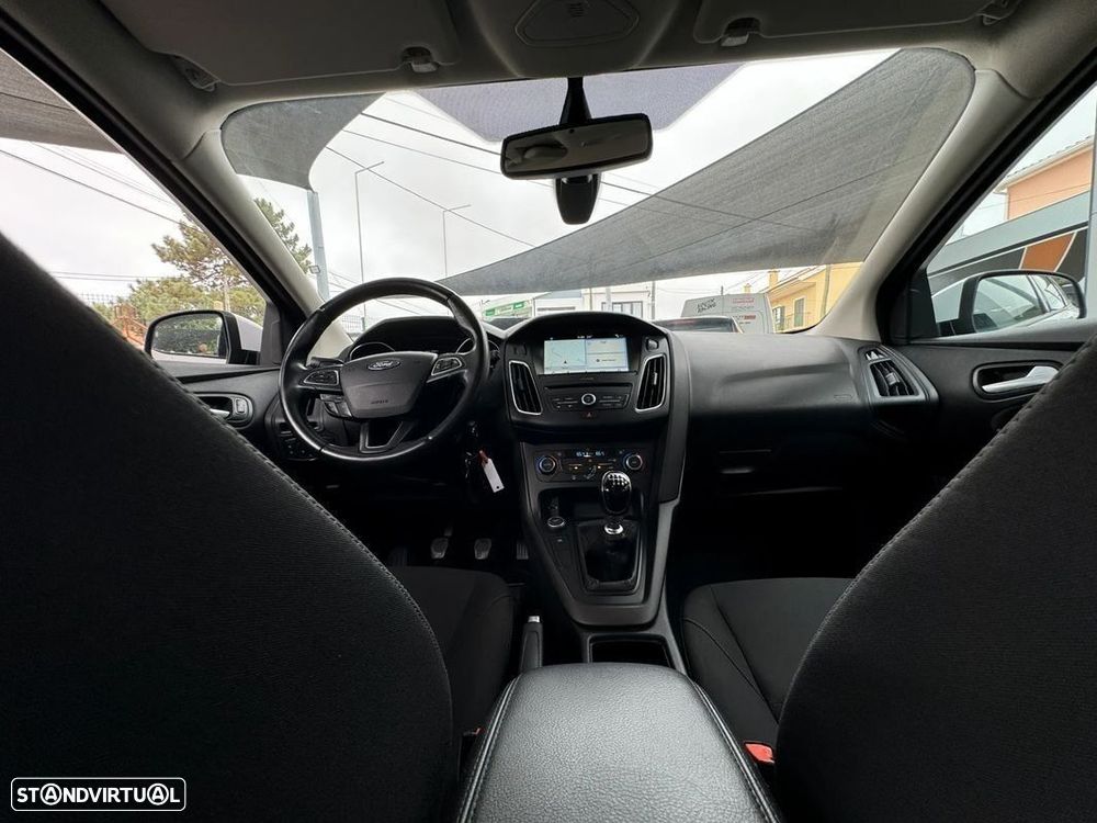 Ford Focus SW 1.5 TDCi Trend ECOnetic - 4