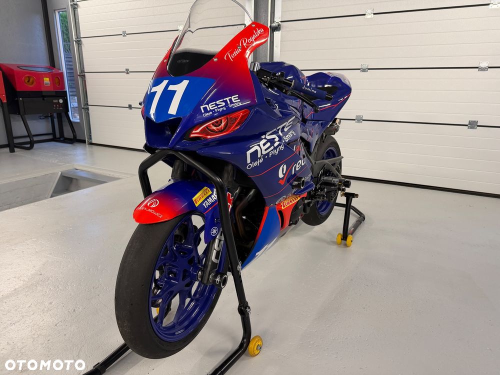 Yamaha R3 - 8