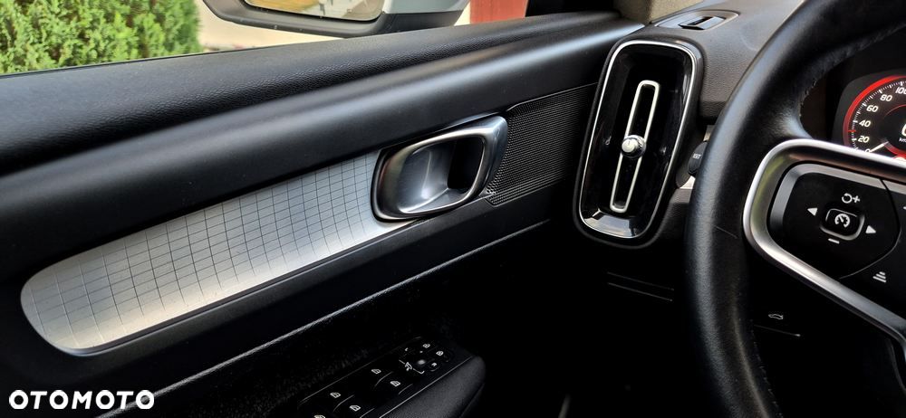 Volvo XC 40 D3 Geartronic - 16