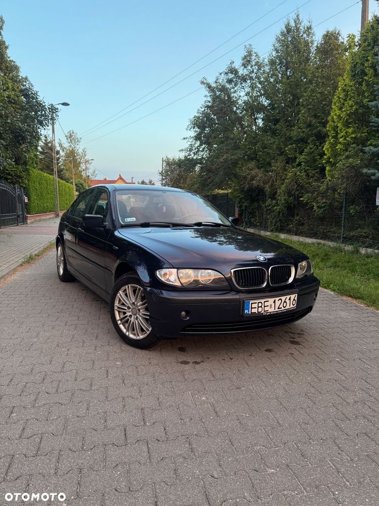 BMW Seria 3 318i - 9