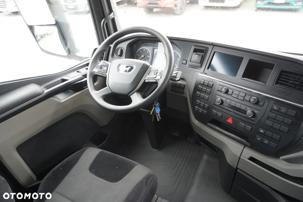 MAN TGX 28.510 6×2 / Naczepa niskopodwoziowa Kässbohrer LB2 TIEF-BETT / naczepa rozsuwana 16.5 m / DMC 65 t / osie skrętne - 20