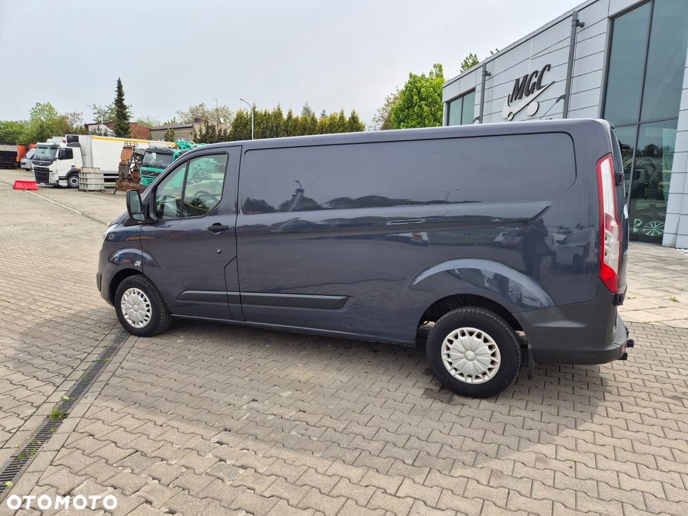 Ford TRANSIT CUSTOM 2.2 TDCi / L2H1 / LONG / BEZWYPADKOWY / SERWISOWANY / ZADBANY / HAK / GWARANCJA / 2800KG NA HAKU - 12