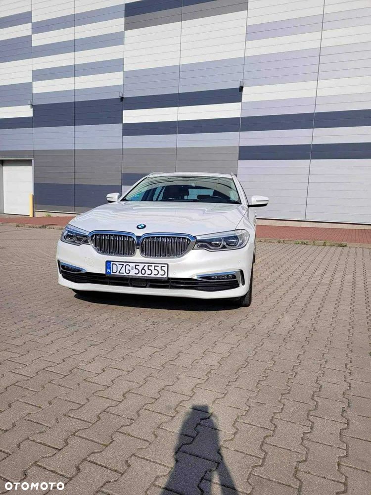 BMW Seria 5 520d Touring Luxury Line - 3