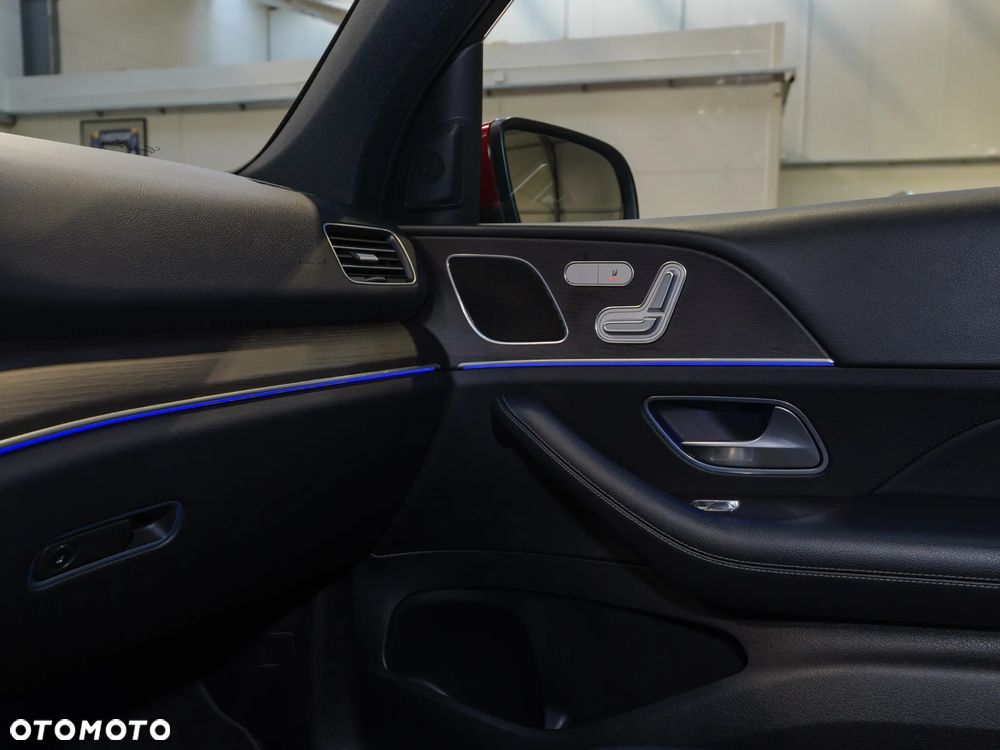 Mercedes-Benz GLE 300 d 4Matic 9G-TRONIC AMG Line - 35