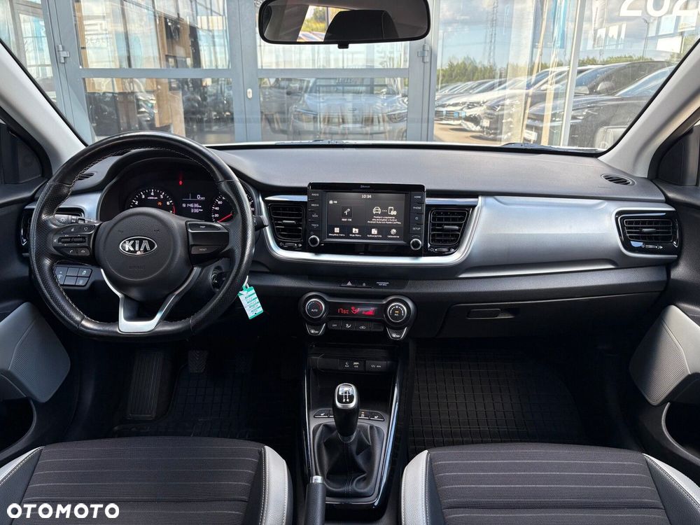 Kia Stonic - 10