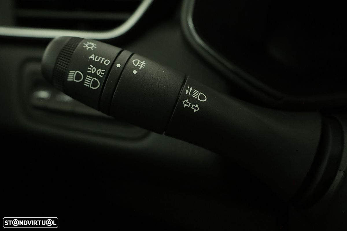 Mitsubishi Colt 1.0 MPI-T Launch Edition - 16