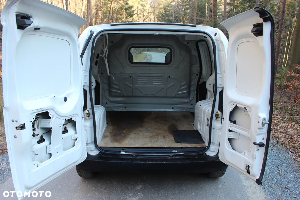 Fiat Fiorino Basis - 18