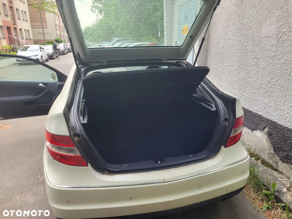 Mercedes-Benz Klasa C 200 CDI - 4
