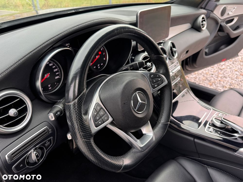 Mercedes-Benz Klasa C 200 7G-TRONIC AMG Line - 15