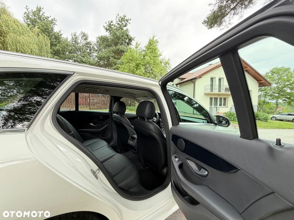 Mercedes-Benz Klasa C 200 9G-TRONIC - 30