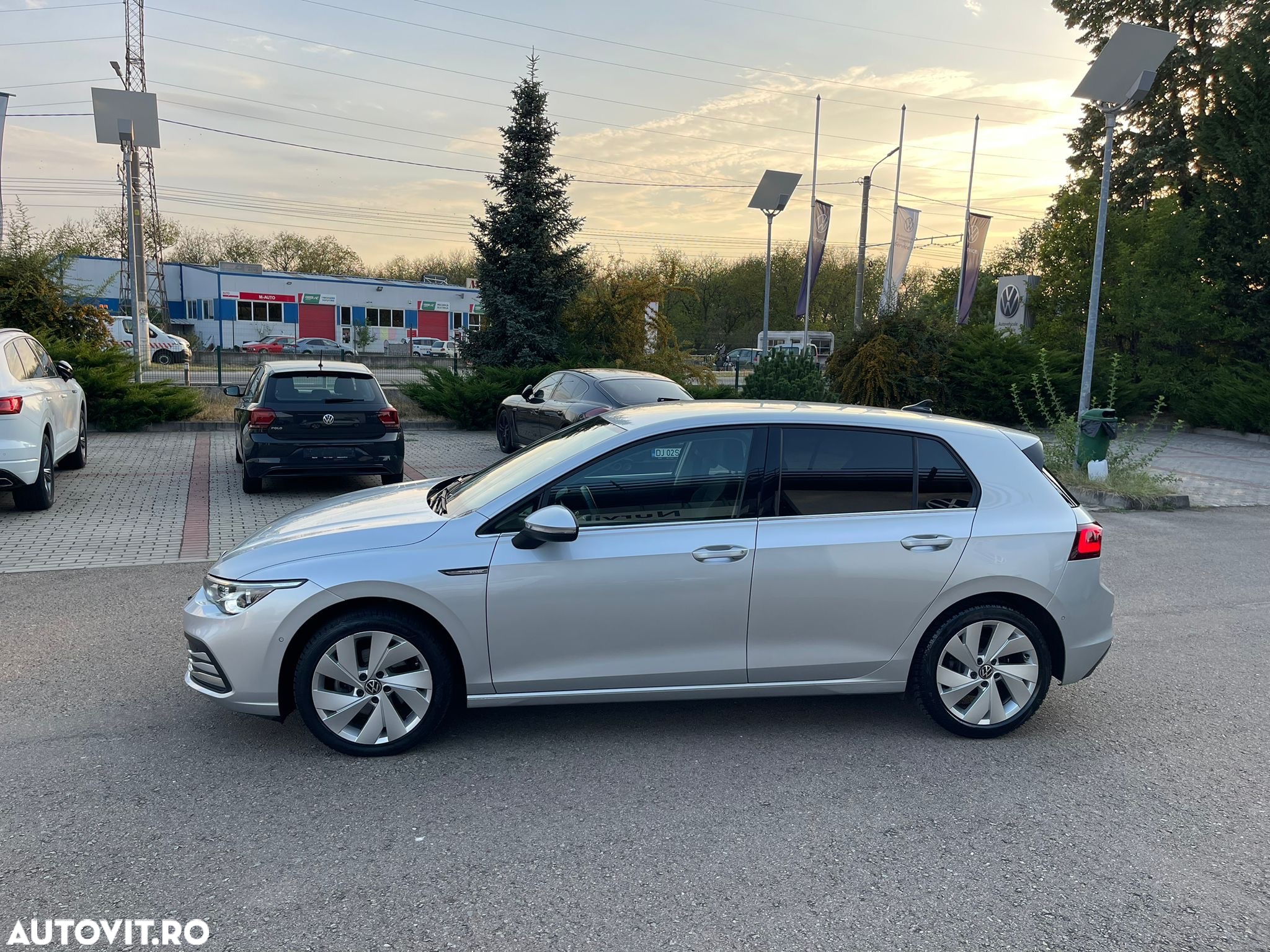 Volkswagen Golf 2.0 TDI DSG Style - 3