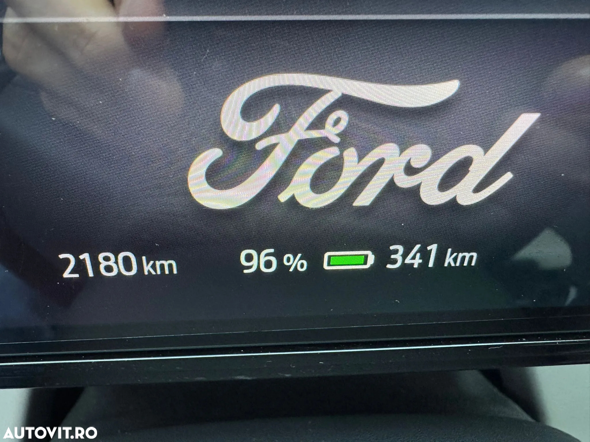 Ford Explorer AWD 79 kWh Extended Range Premium - 13