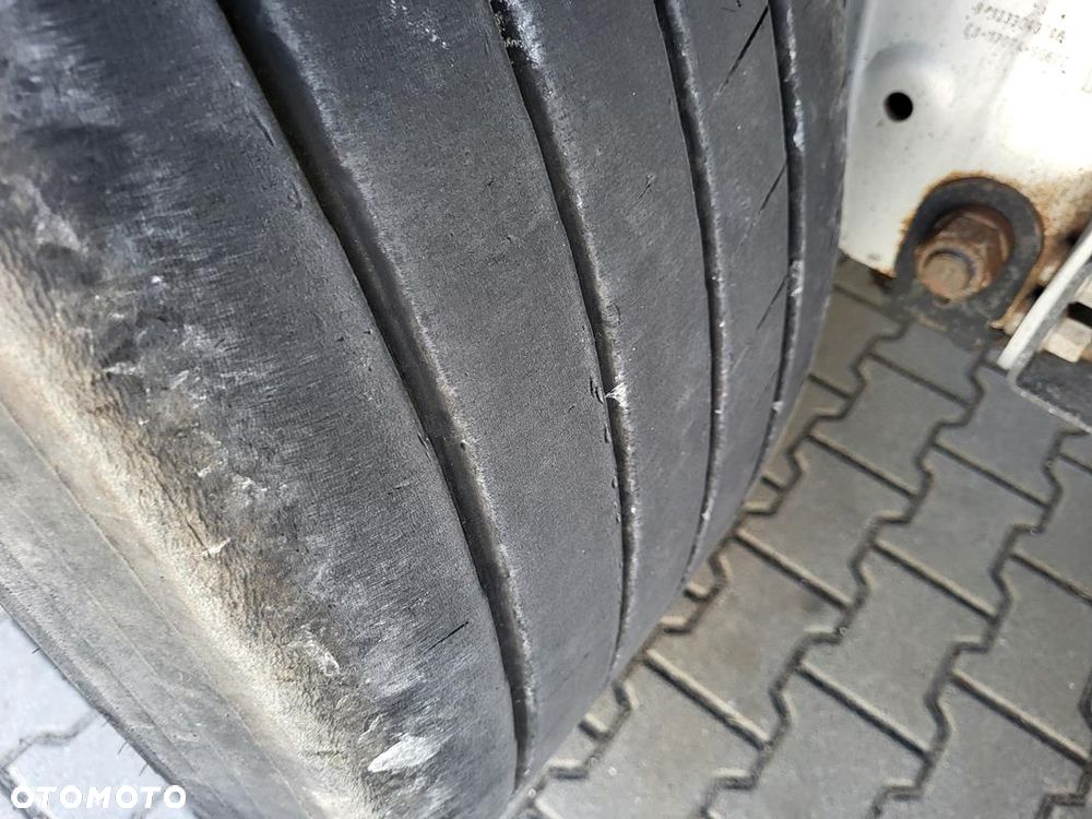 Schmitz Cargobull SCB S3T - 10