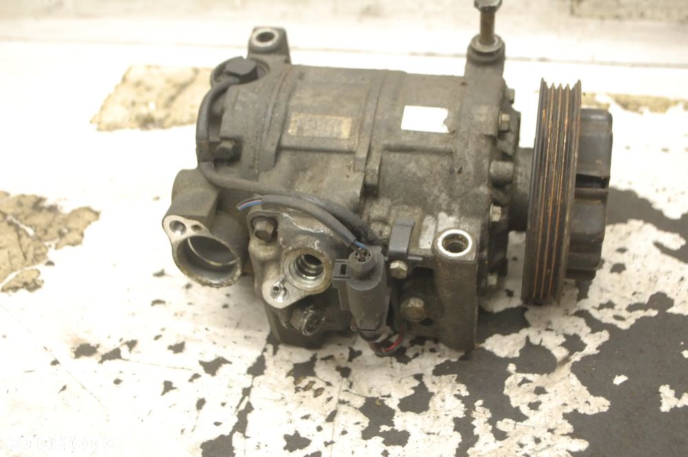 SPRĘŻARKA KOMPRESOR KLIMATYZACJI 4B0260805J AUDI A6 C5 2.5 TDI A4 - 2