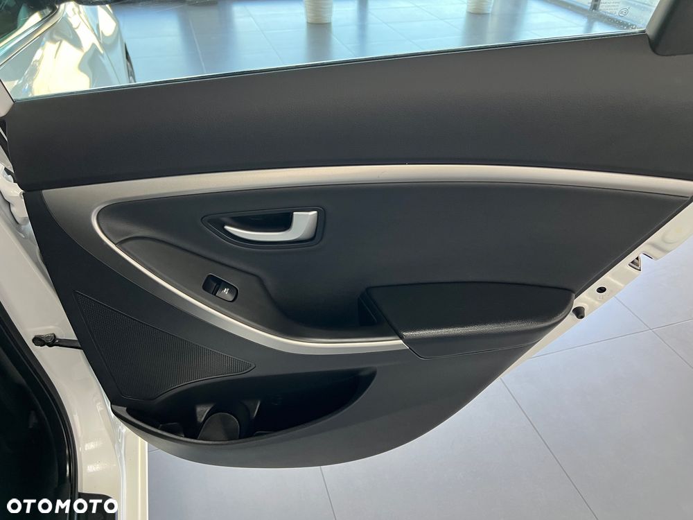 Hyundai i30 - 33